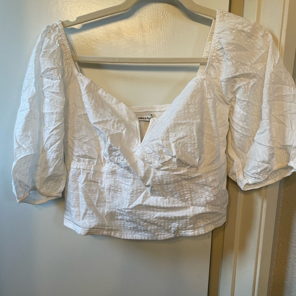 Women's White Puff Sleeve Top